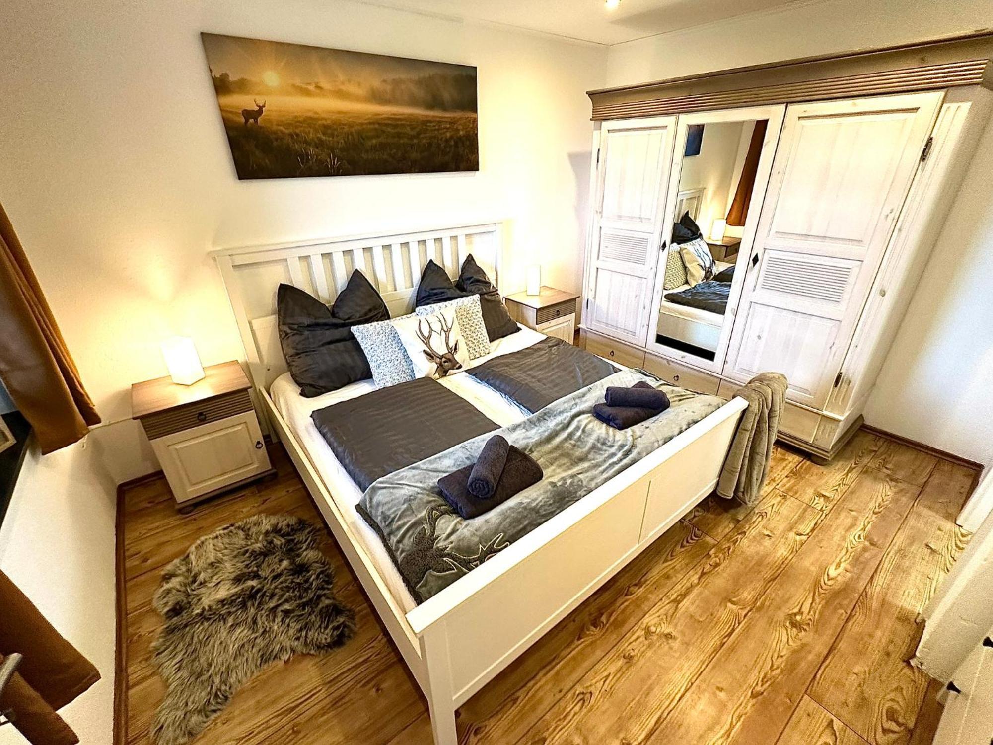 Gemuetliches Alpenblick Berg-Bungalow + Grosser Garten + Netflix! Schofweg Luaran gambar