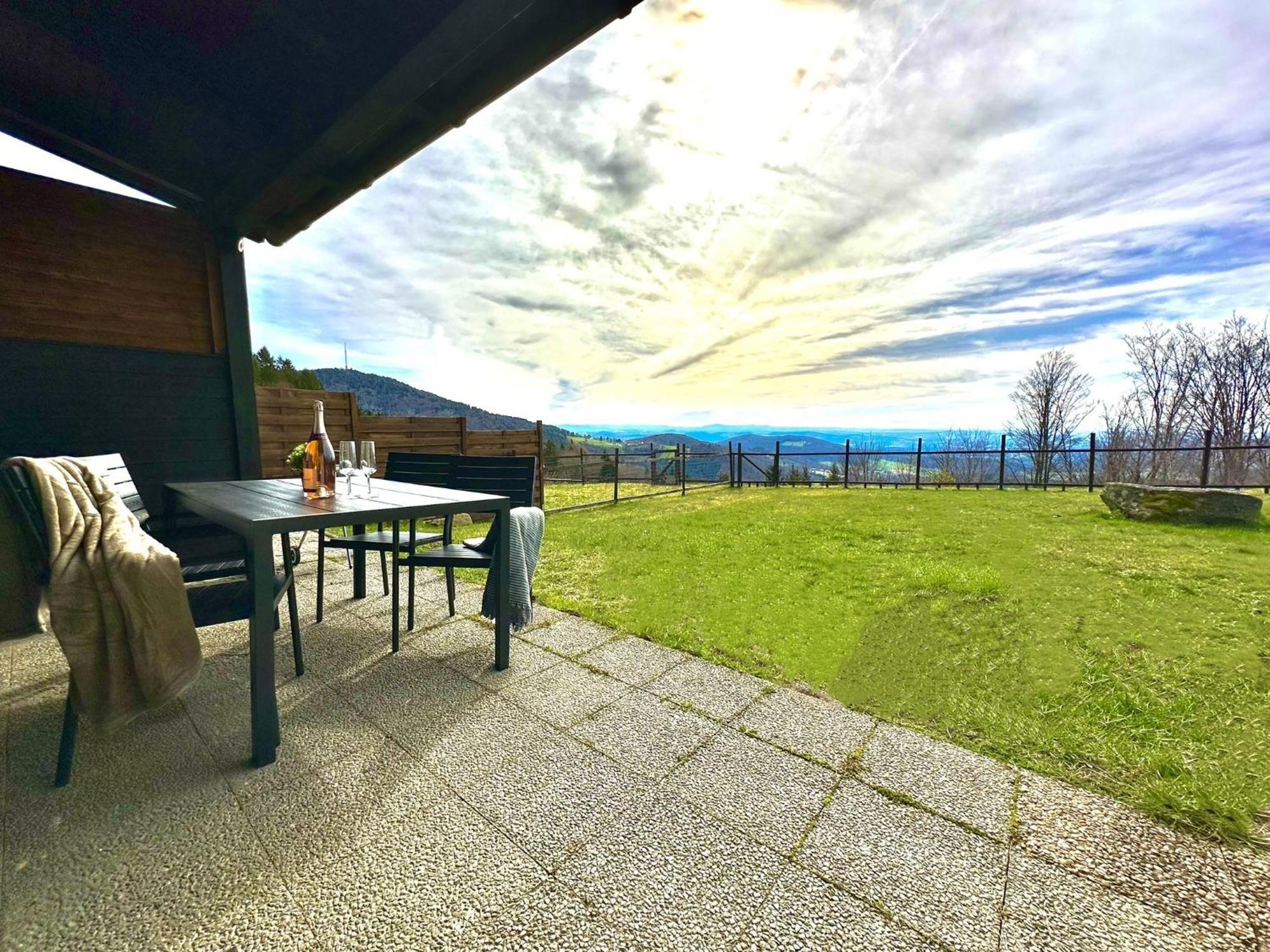 Gemuetliches Alpenblick Berg-Bungalow + Grosser Garten + Netflix! Schofweg Luaran gambar