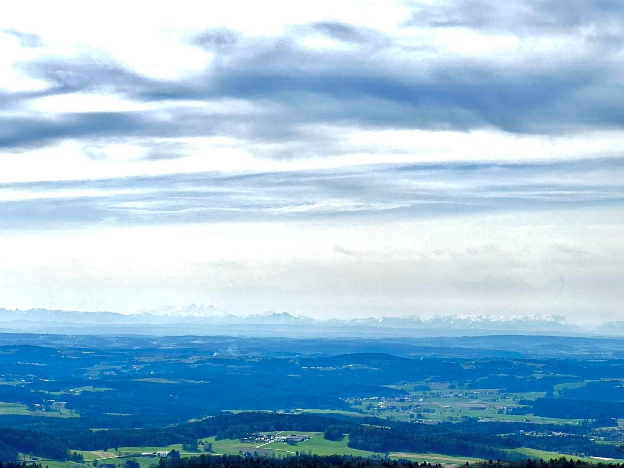 Gemuetliches Alpenblick Berg-Bungalow + Grosser Garten + Netflix! Schofweg Luaran gambar