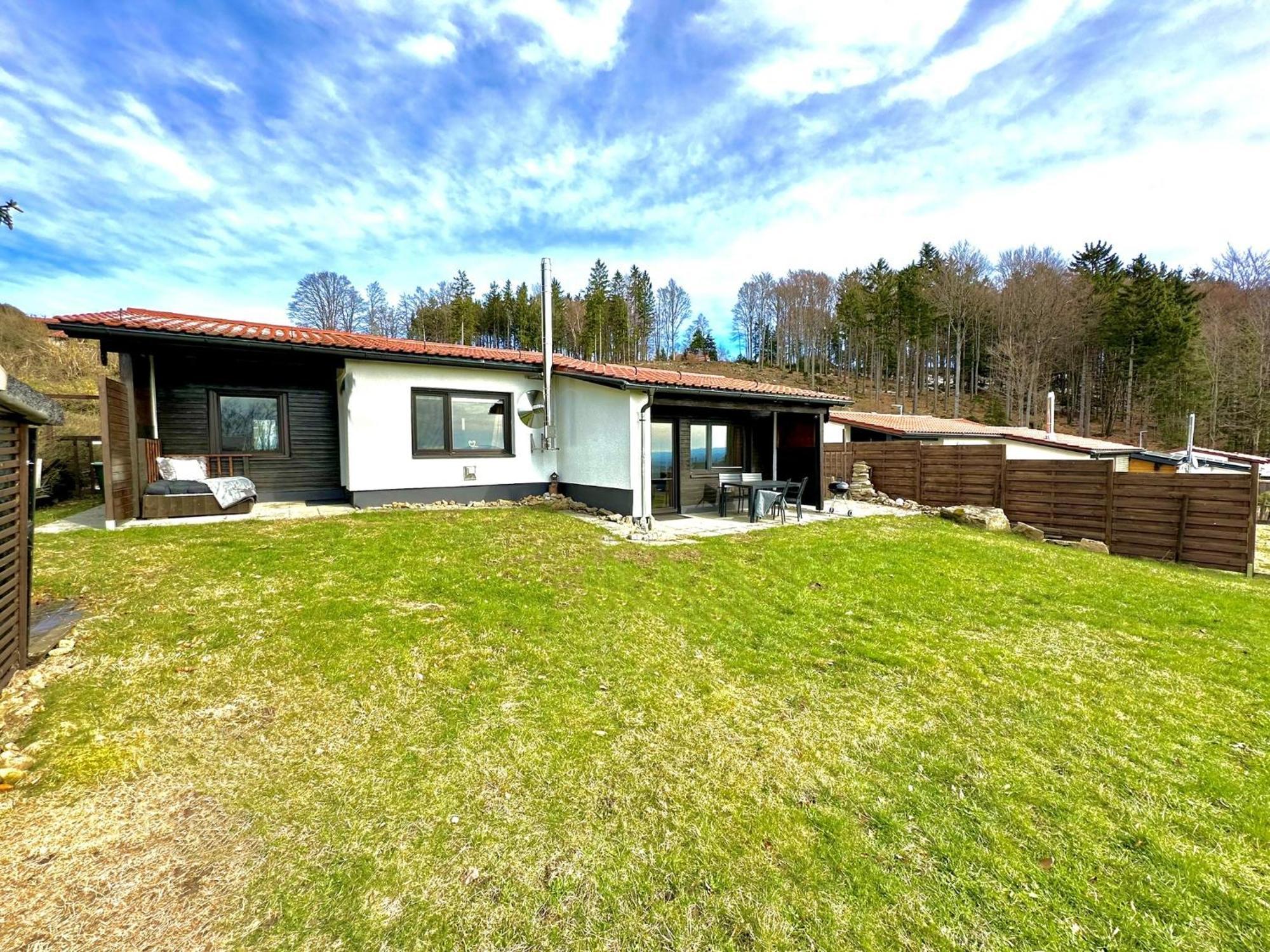 Gemuetliches Alpenblick Berg-Bungalow + Grosser Garten + Netflix! Schofweg Luaran gambar