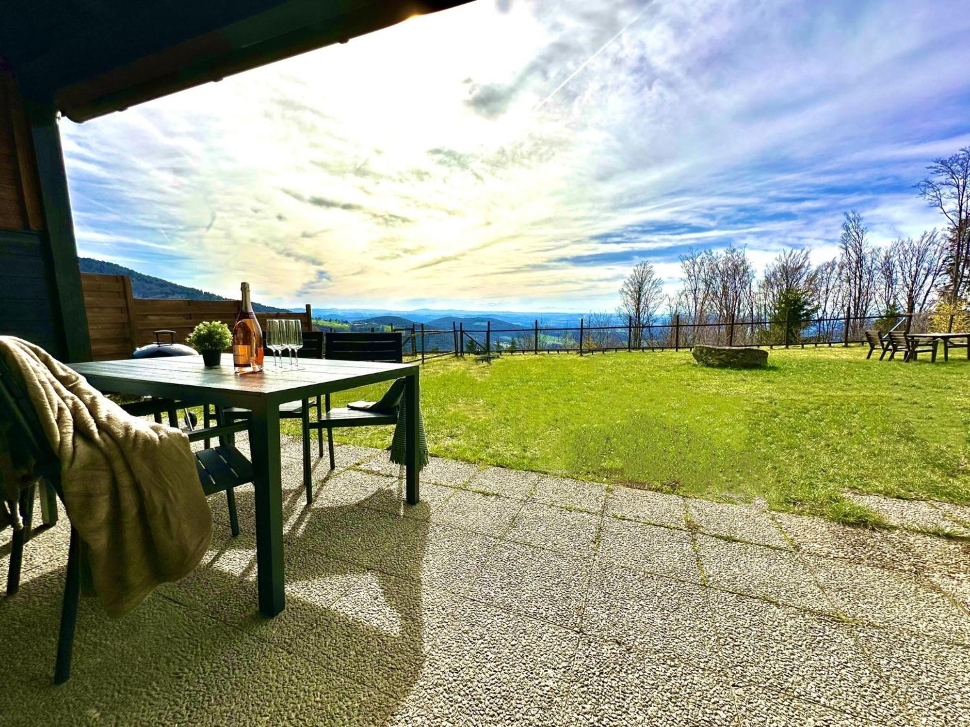 Gemuetliches Alpenblick Berg-Bungalow + Grosser Garten + Netflix! Schofweg Luaran gambar